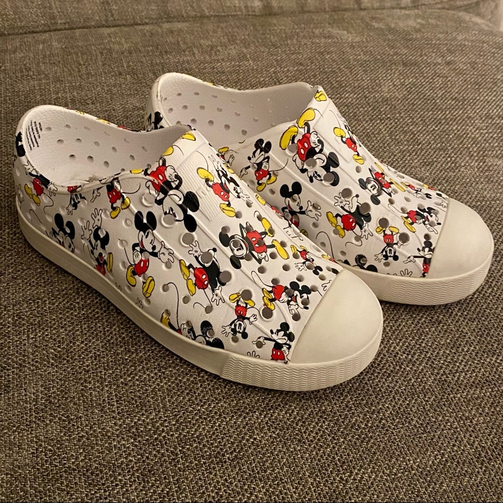 EUC - Little Kids Disney Mickey Mouse Natives - Size 12 Toddler